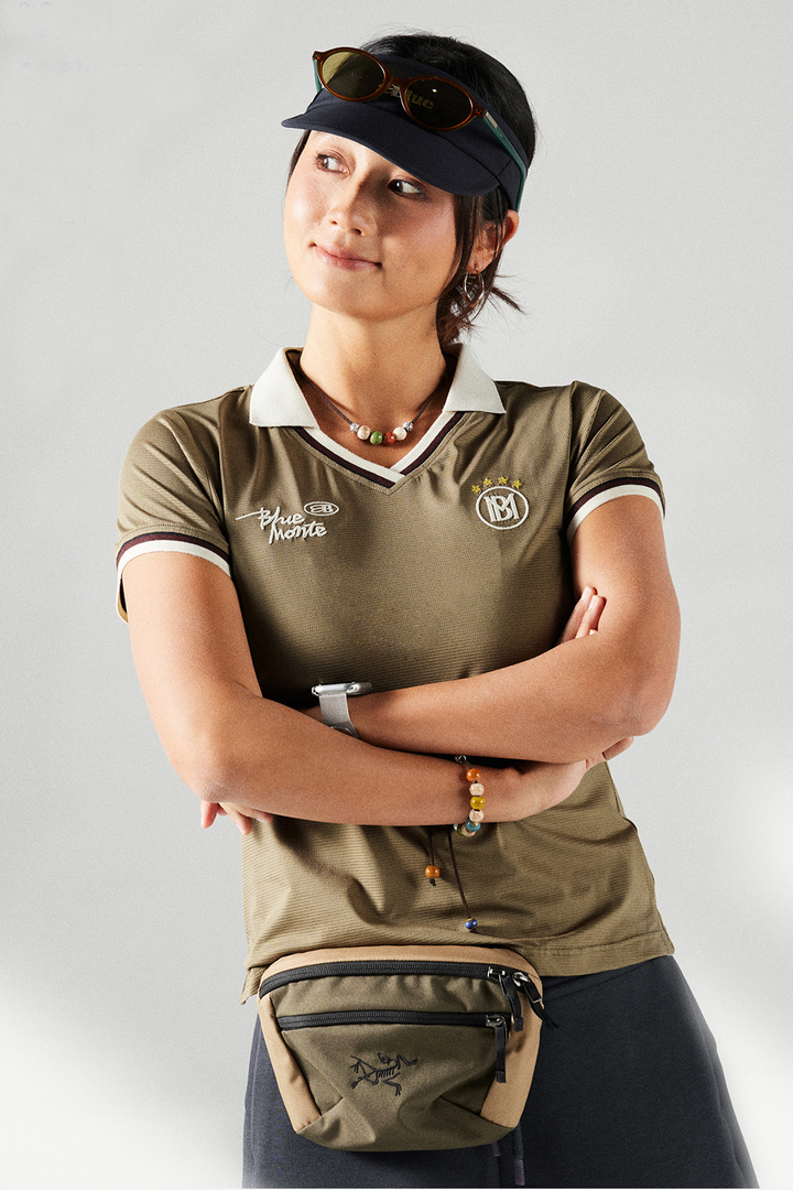 襟付き スポーツTシャツ