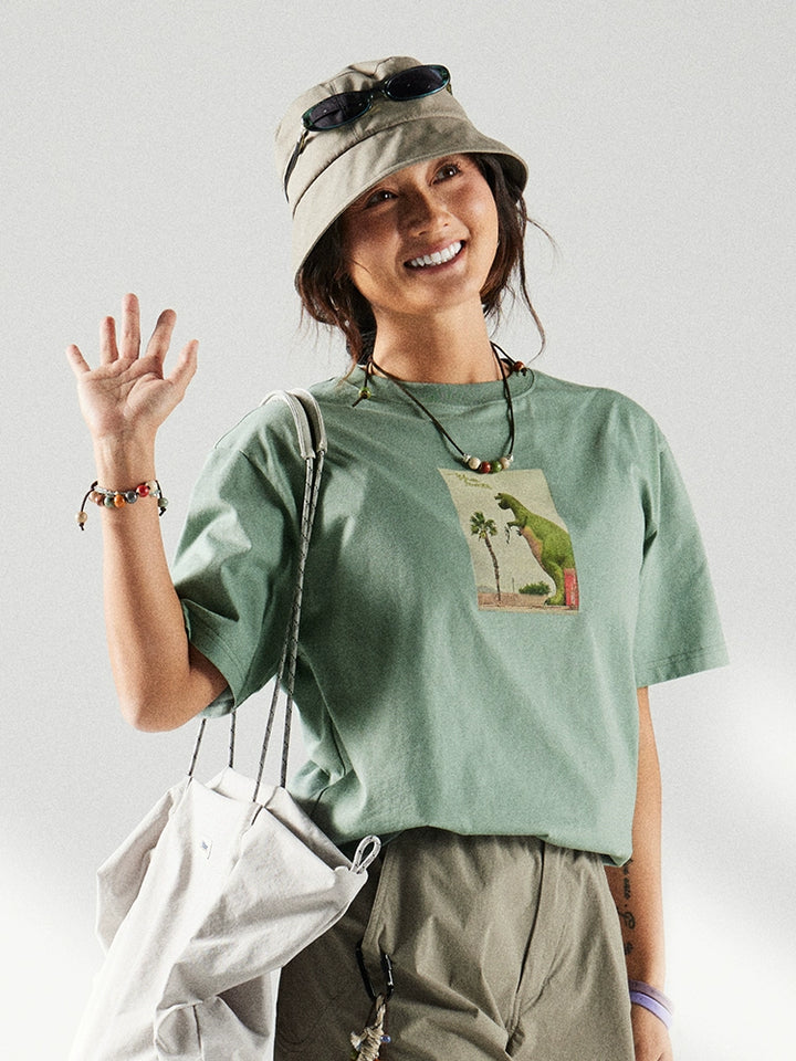 恐竜プリントTシャツ