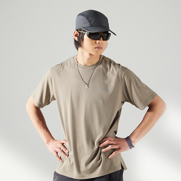スポーツTシャツ